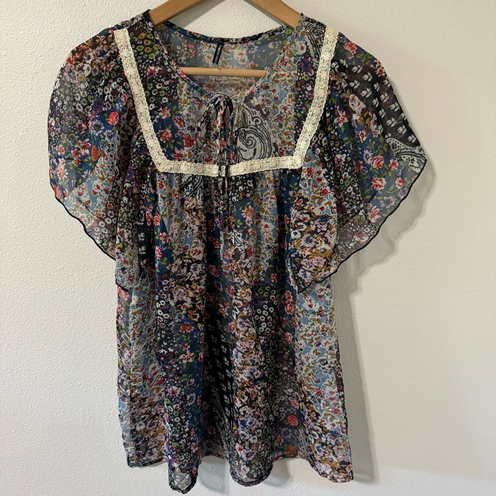 Y2K Fairy Garden Retro Floral Sheer Flutter Sleeve Peasant Blouse Lace-Large